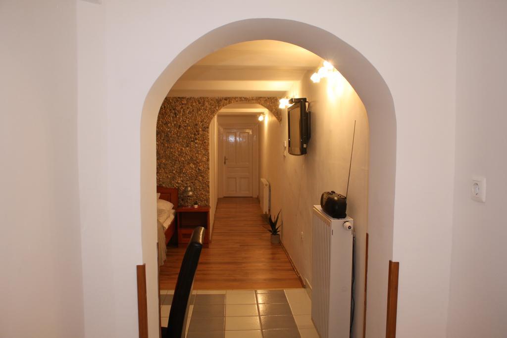 Ferienwohnung Belvaros Anna-Kuti Apartman Szegedin Exterior foto